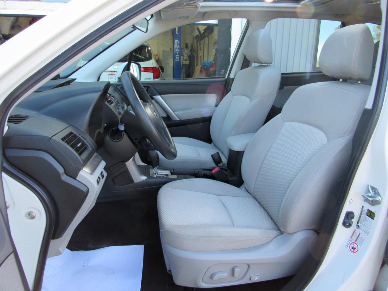 Subaru Forester 4dr CVT 2.5i Premium PZEV 2015