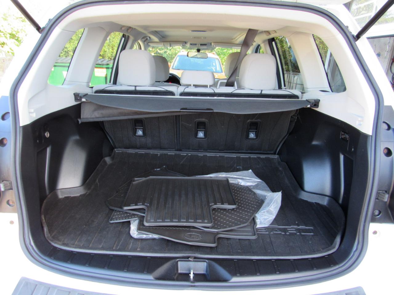 Subaru Forester 4dr CVT 2.5i Premium PZEV 2015