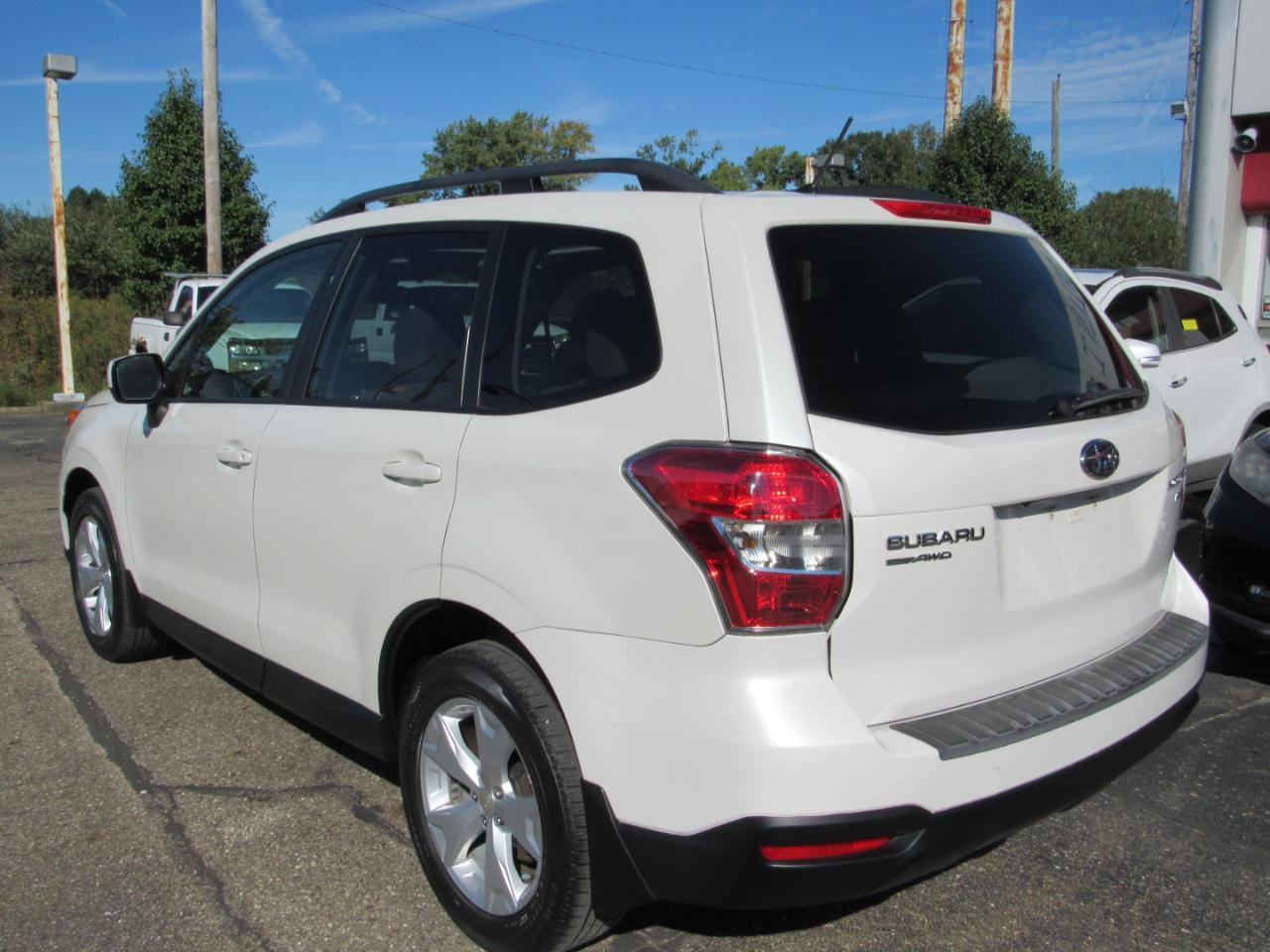 Subaru Forester 4dr CVT 2.5i Premium PZEV 2015