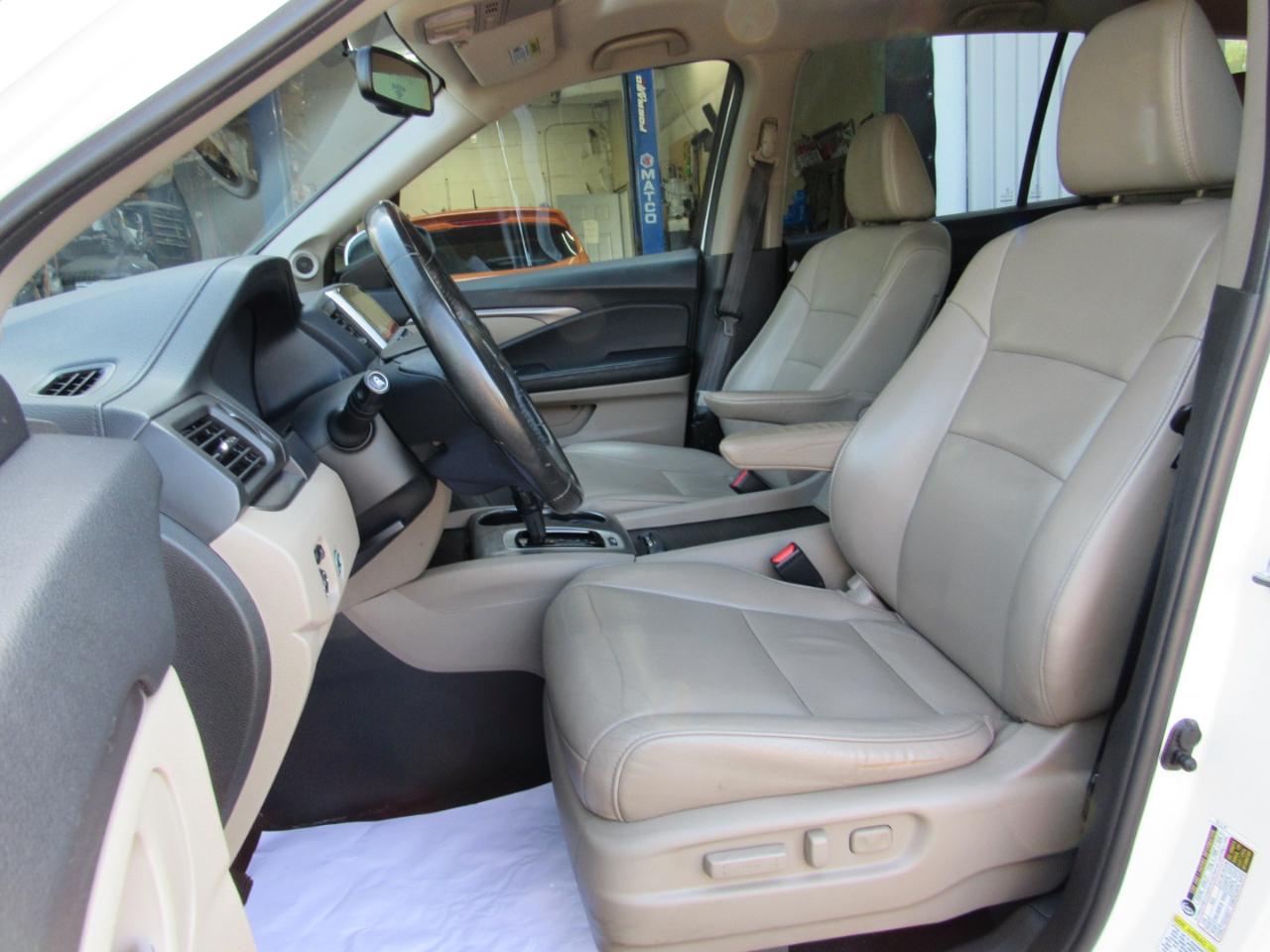 Honda Pilot AWD 4dr EX-L w/Navi 2016
