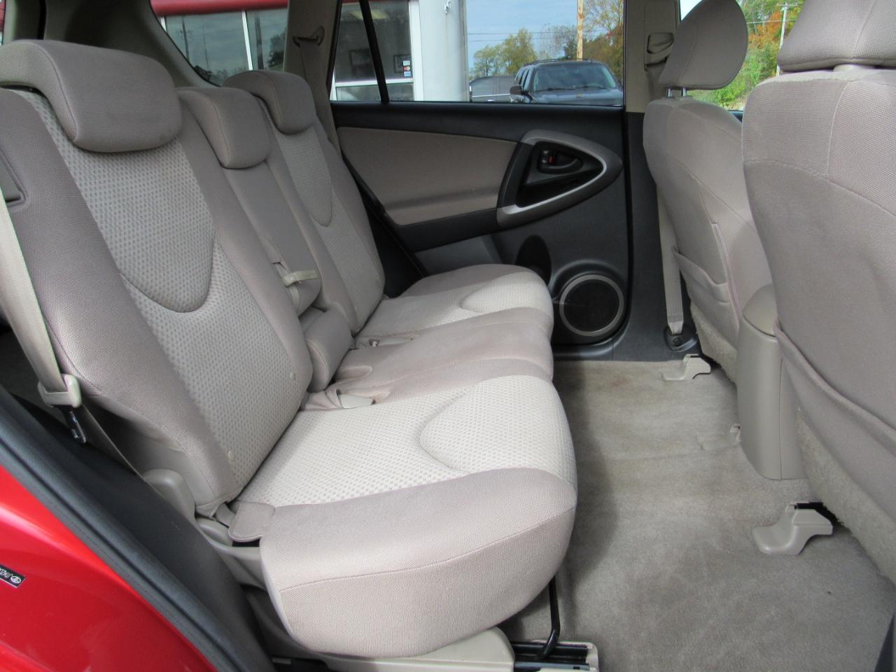 Toyota RAV4 FWD 4dr 4-cyl 4-Spd AT (Natl) 2008
