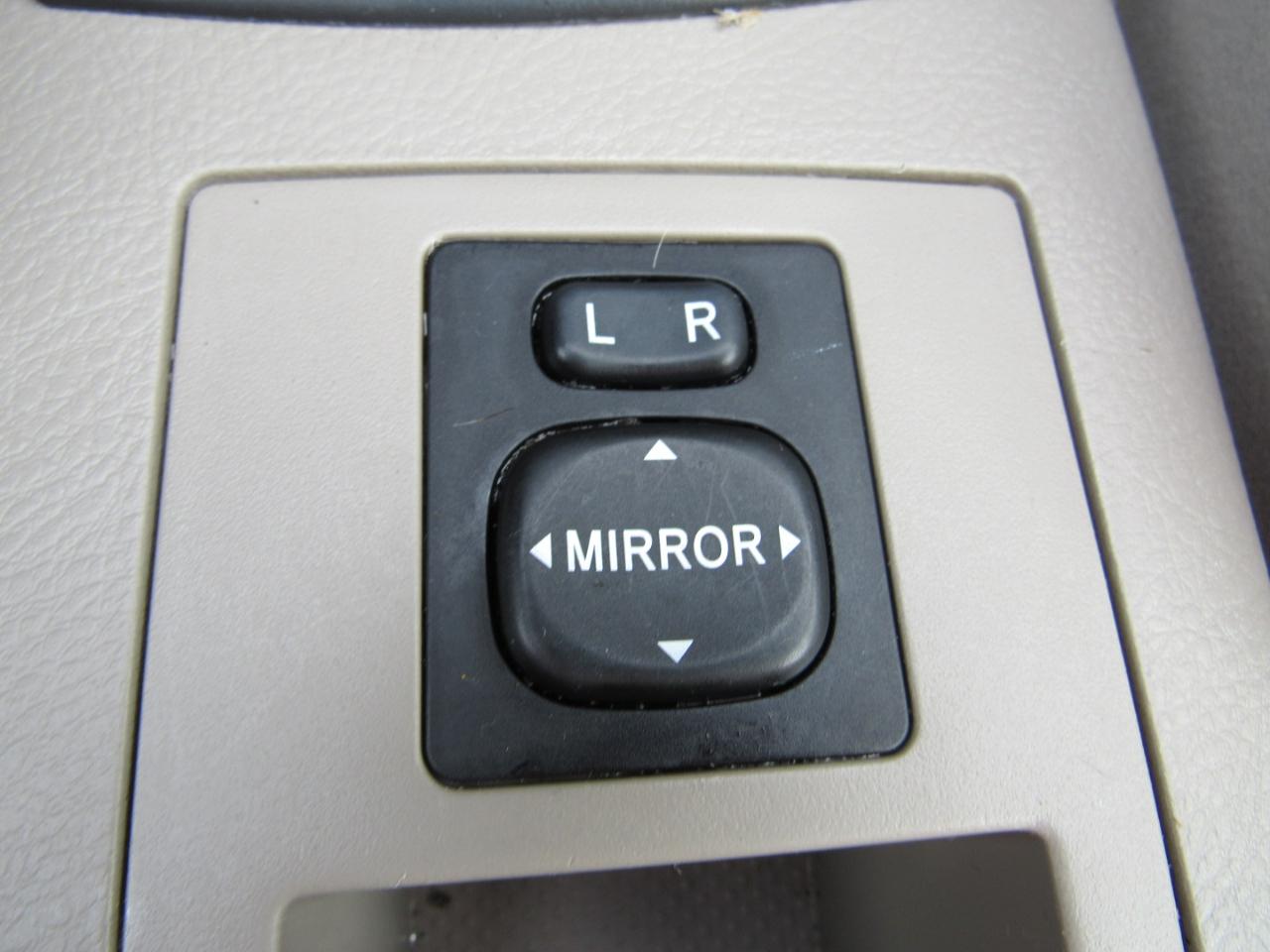 Toyota RAV4 FWD 4dr 4-cyl 4-Spd AT (Natl) 2008
