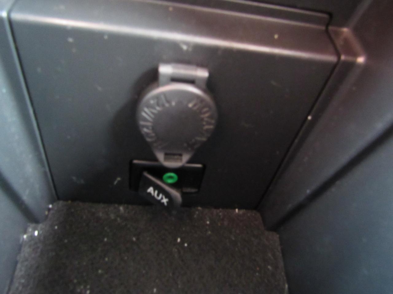 Toyota RAV4 FWD 4dr 4-cyl 4-Spd AT (Natl) 2008