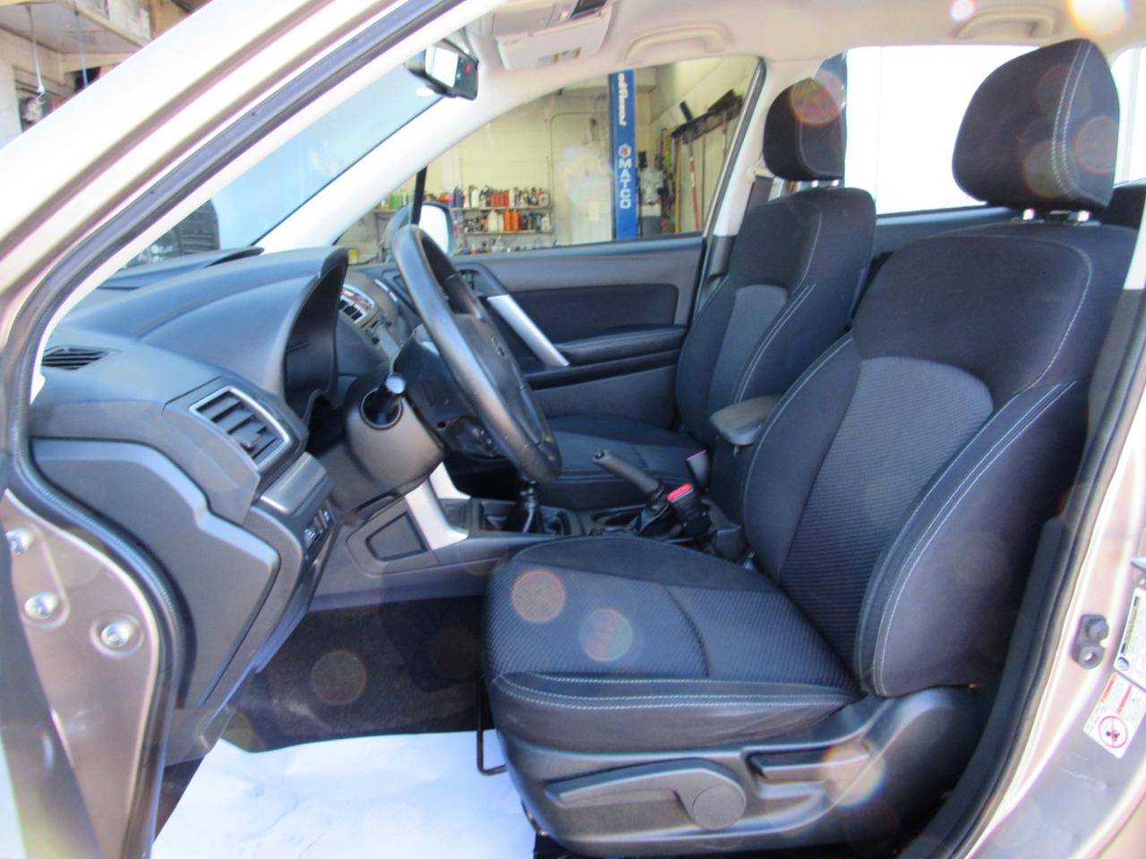 Subaru Forester 4dr Man 2.5i PZEV 2016