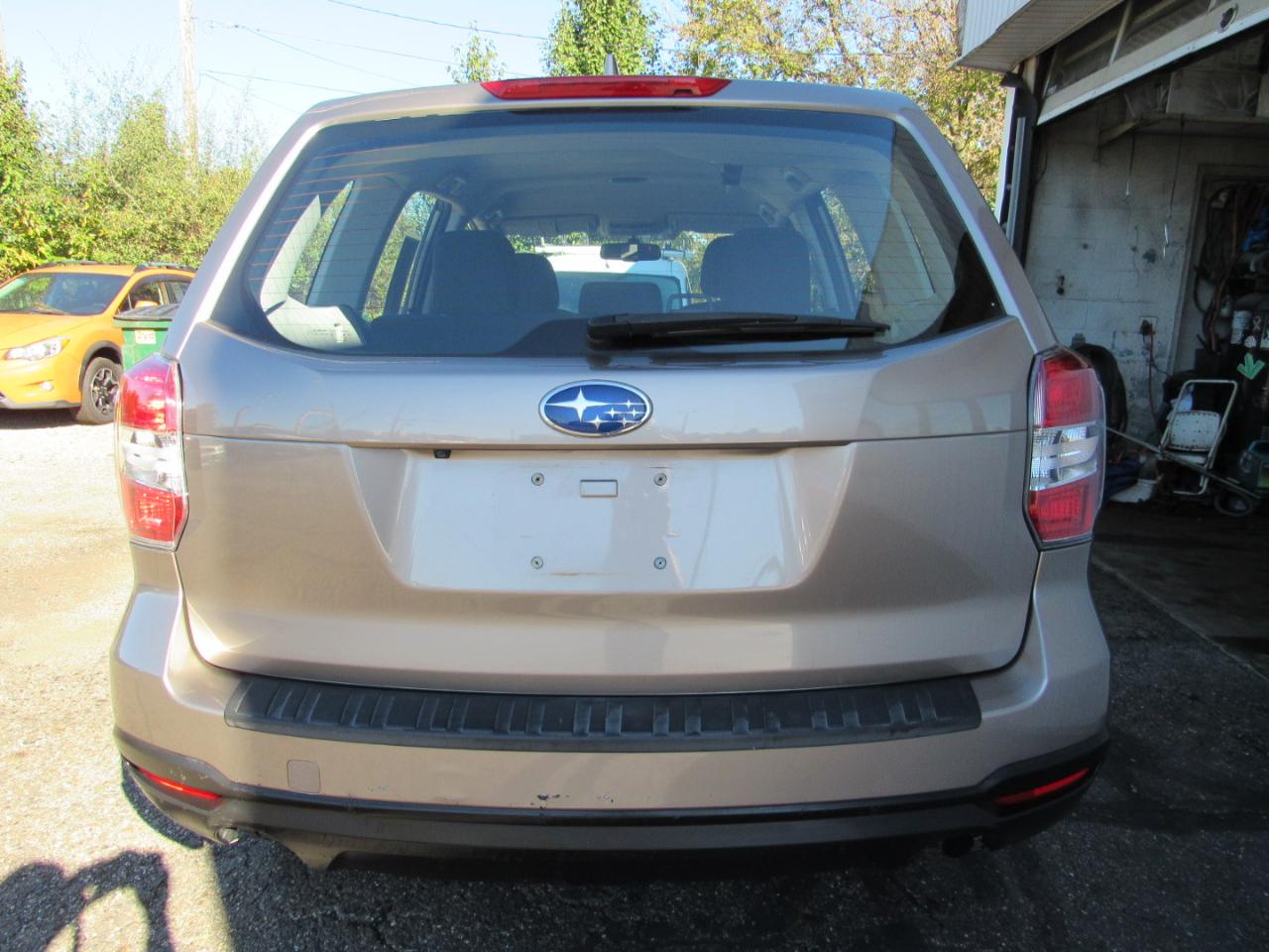 Subaru Forester 4dr Man 2.5i PZEV 2016
