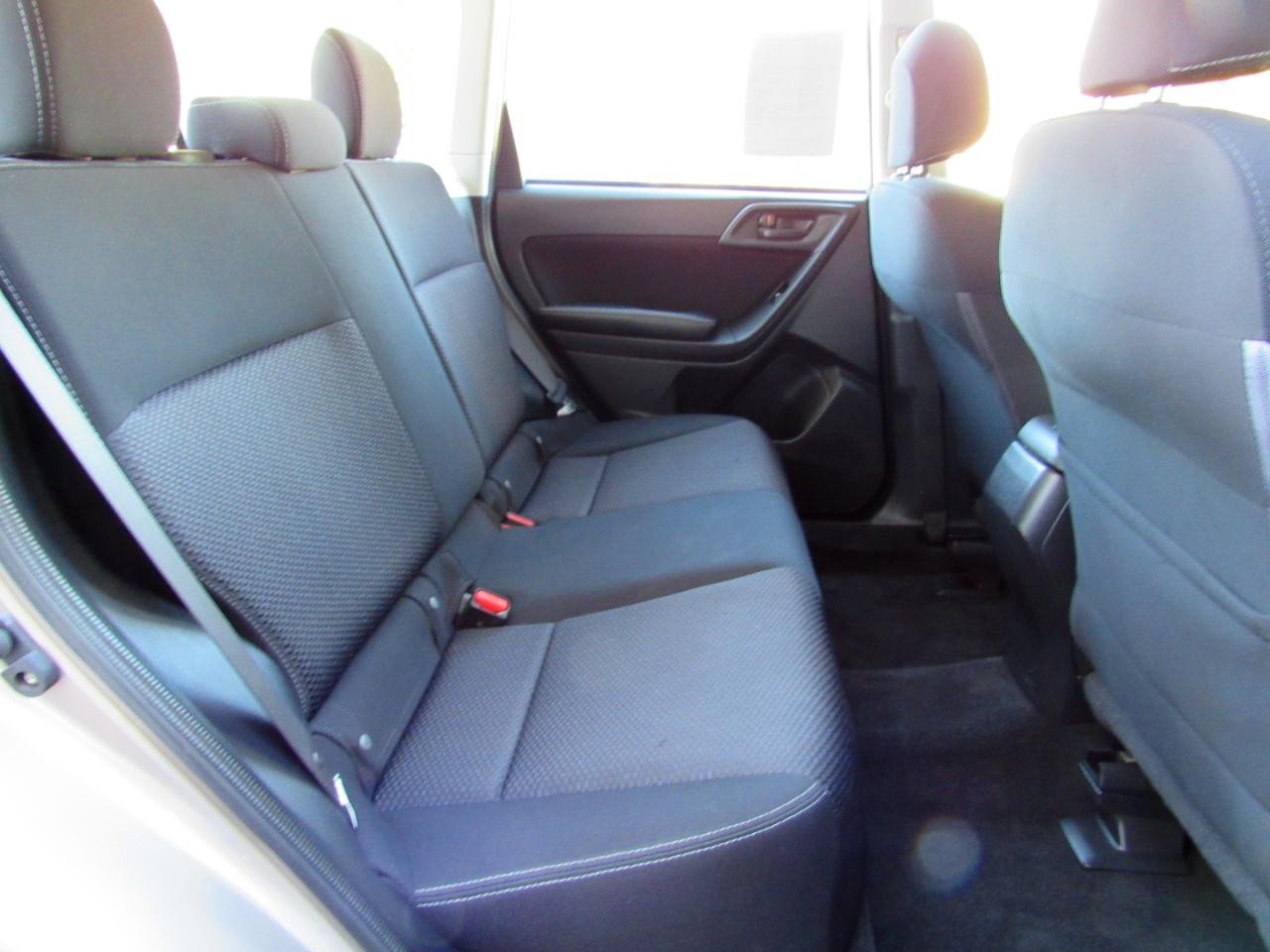 Subaru Forester 4dr Man 2.5i PZEV 2016