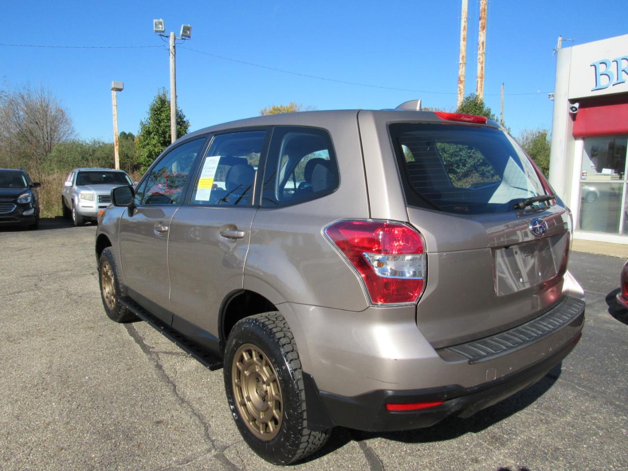 Subaru Forester 4dr Man 2.5i PZEV 2016