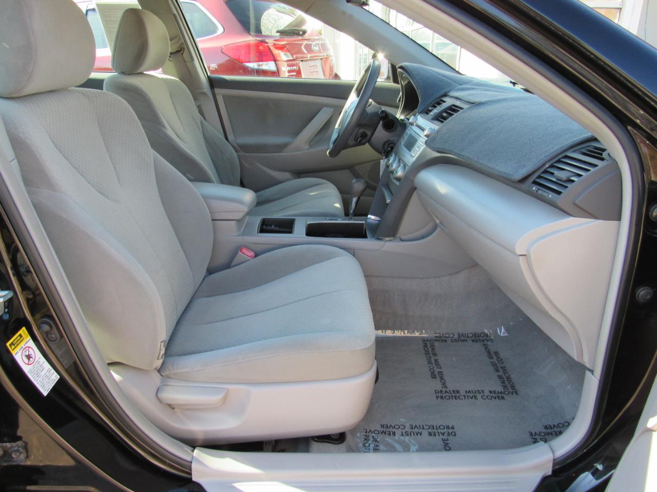 Toyota Camry 4dr Sdn V6 Auto LE (Natl) 2009