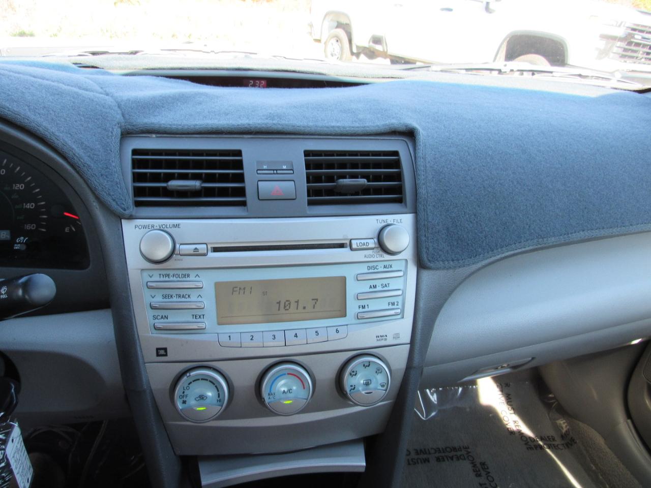 Toyota Camry 4dr Sdn V6 Auto LE (Natl) 2009