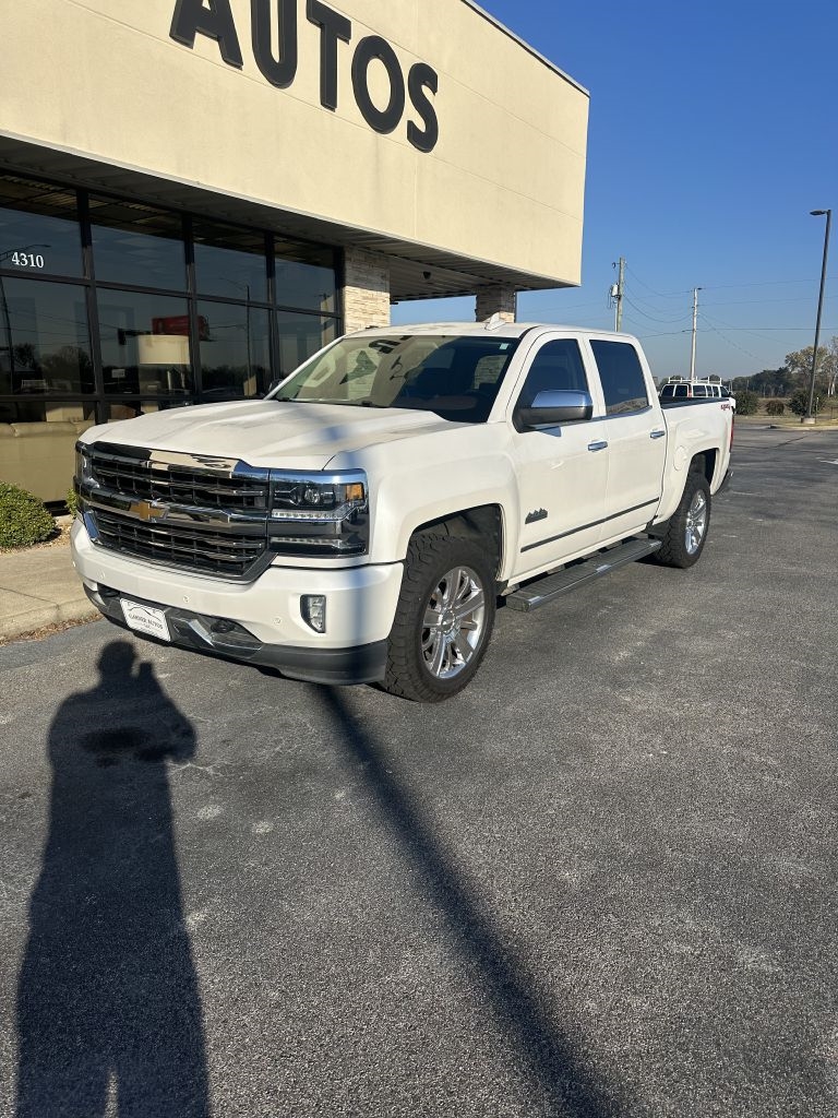 2018 Chevrolet Silverado 1500 High Country Crew Cab Long Box 4WD