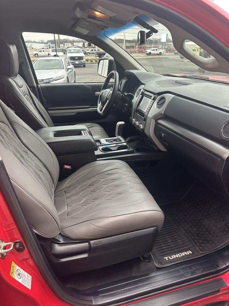 Toyota Tundra SR5 5.7L V8 FFV CrewMax 4WD 2015