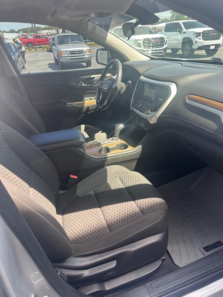 GMC Acadia SLE-1 FWD 2019