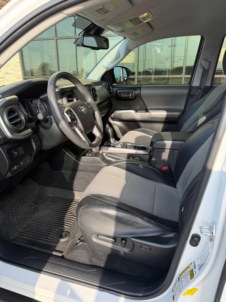 Toyota Tacoma SR5 Double Cab Long Bed V6 6AT 4WD 2022