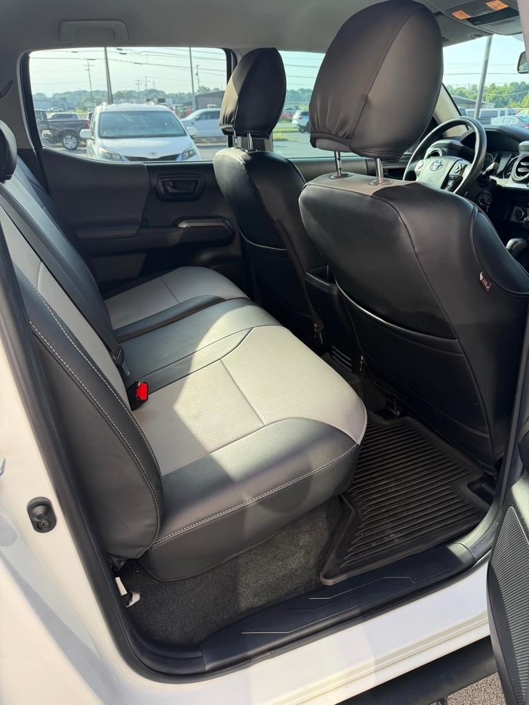 Toyota Tacoma SR5 Double Cab Long Bed V6 6AT 4WD 2022