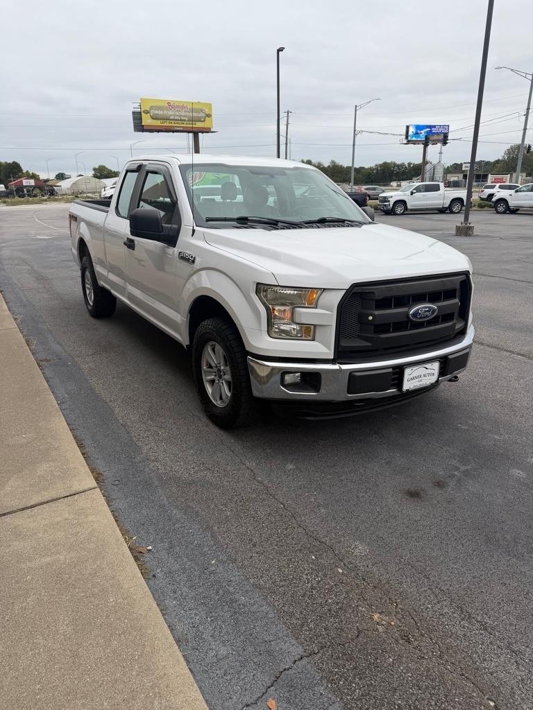 Ford F-150 XL SuperCab 8-ft. Bed 4WD 2015