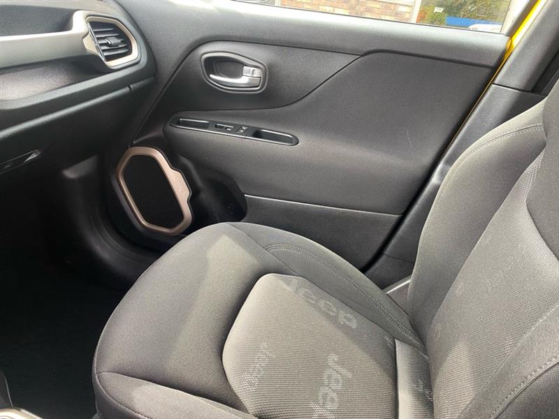 Jeep Renegade Latitude 4WD 2017 Jeep Renegade Latitude 4WD 2017