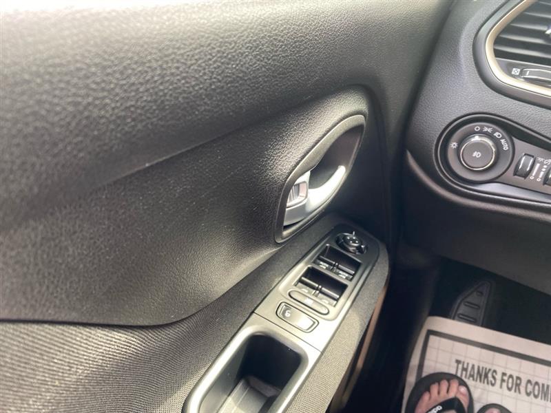 Jeep Renegade Latitude 4WD 2017 Jeep Renegade Latitude 4WD 2017