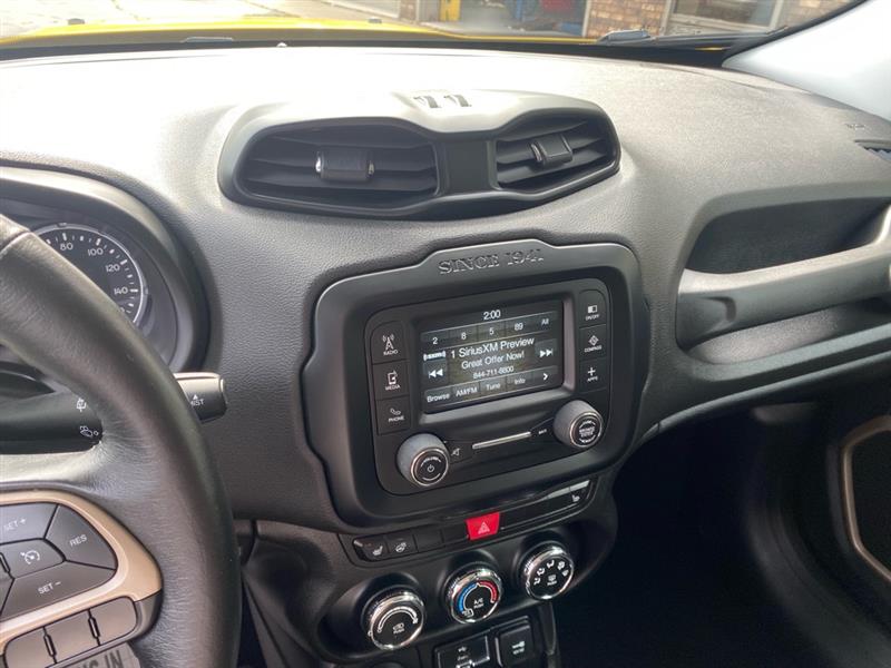 Jeep Renegade Latitude 4WD 2017 Jeep Renegade Latitude 4WD 2017