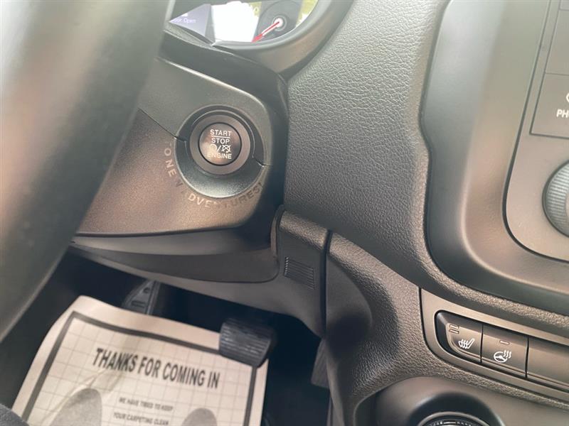 Jeep Renegade Latitude 4WD 2017 Jeep Renegade Latitude 4WD 2017