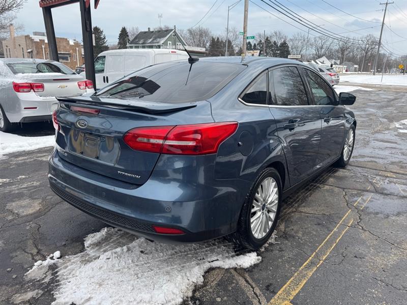 Ford Focus Titanium Sedan 2018