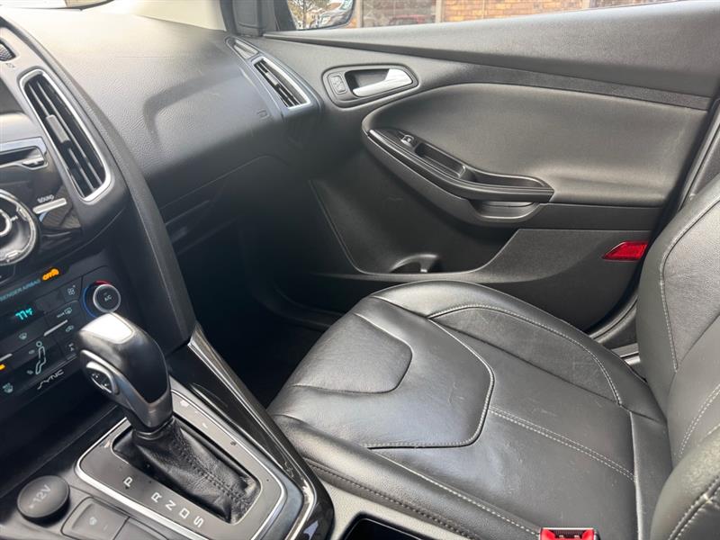 Ford Focus Titanium Sedan 2018