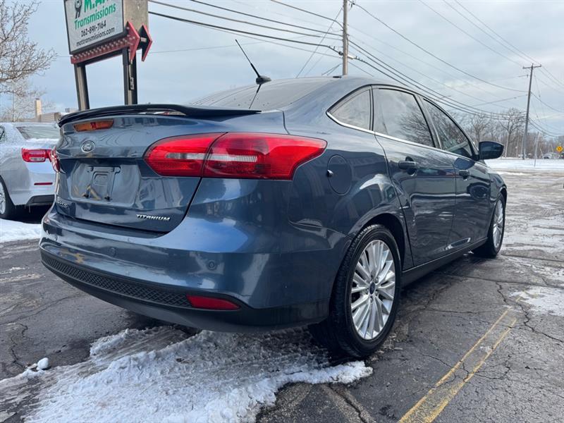 Ford Focus Titanium Sedan 2018