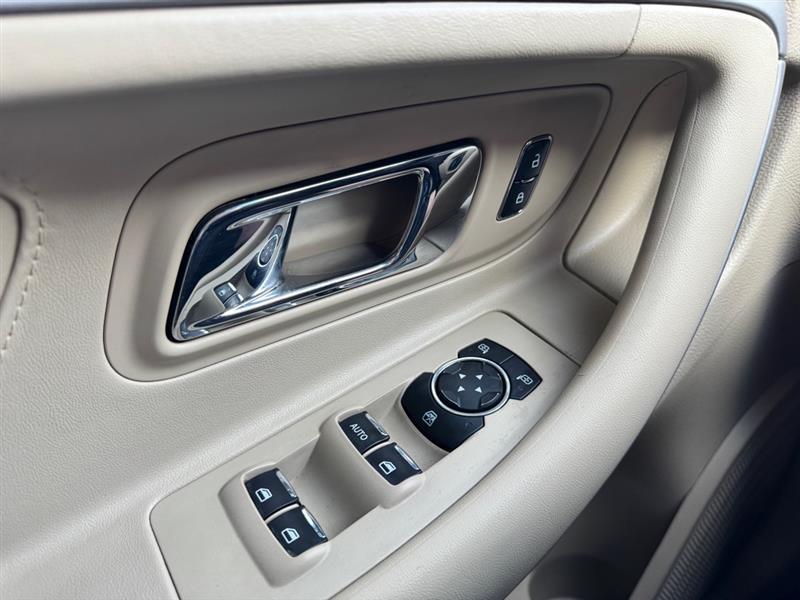 Ford Taurus SEL FWD 2016