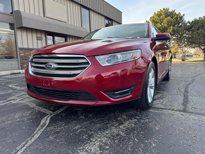 Ford Taurus SEL FWD 2016