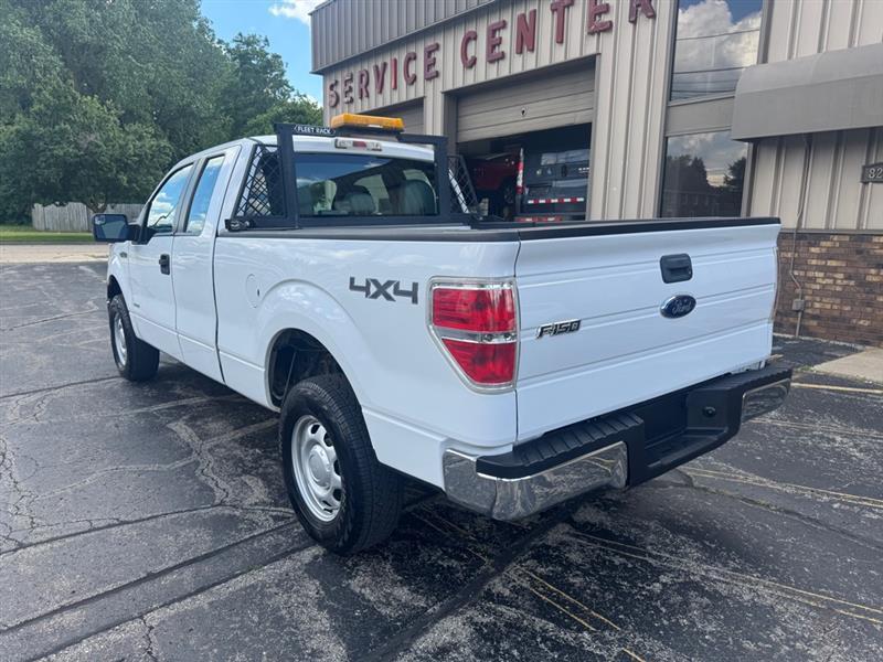 Ford F-150 XL SuperCab 8-ft. Bed 4WD 2014