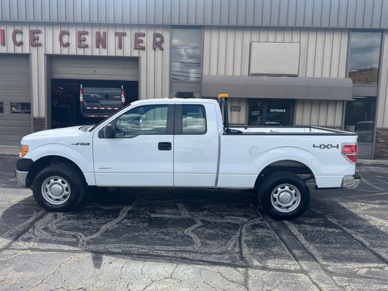 Ford F-150 XL SuperCab 8-ft. Bed 4WD 2014