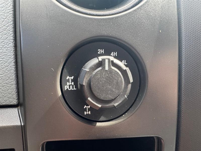 Ford F-150 XL SuperCab 8-ft. Bed 4WD 2014