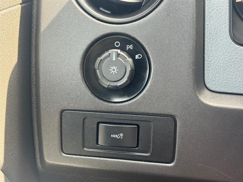 Ford F-150 XL SuperCab 8-ft. Bed 4WD 2014