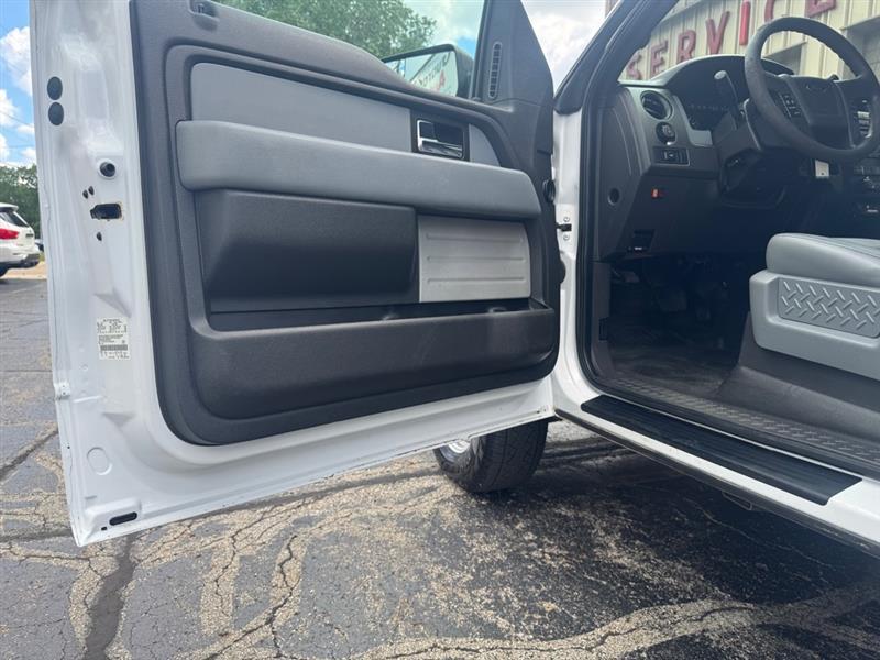 Ford F-150 XL SuperCab 8-ft. Bed 4WD 2014