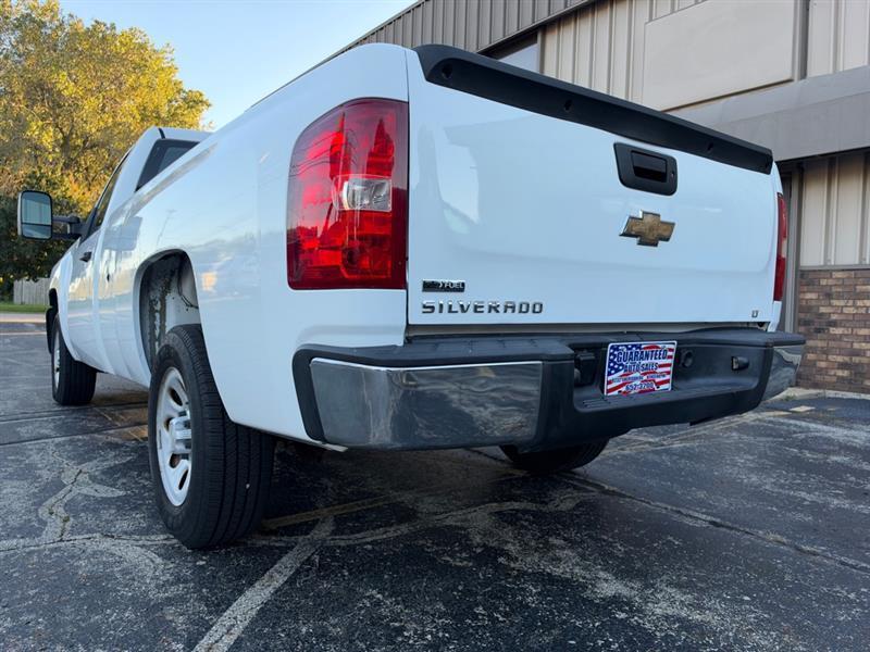 Chevrolet Silverado photo 23