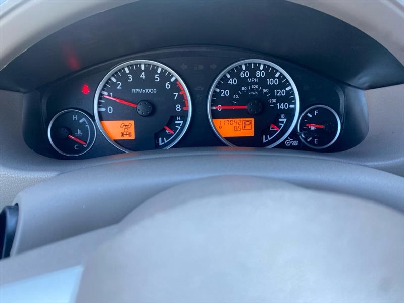 Nissan Pathfinder S 4WD 2011