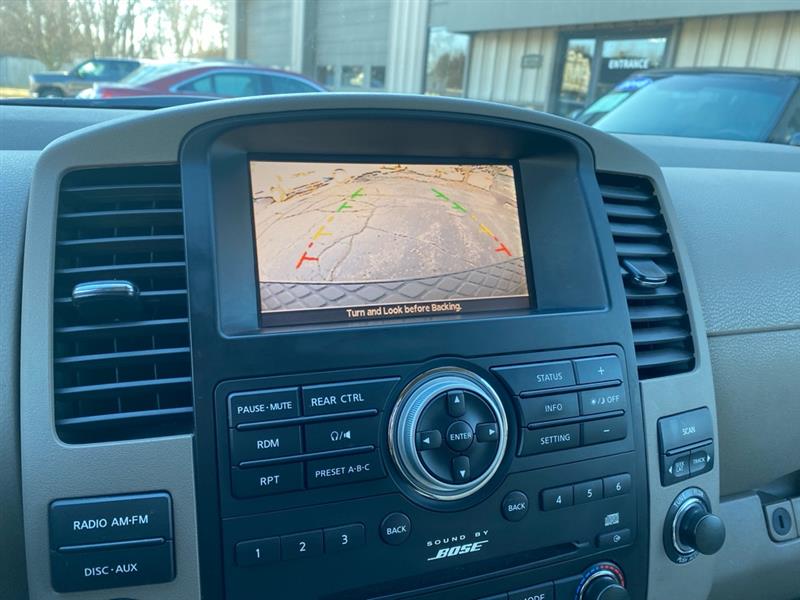 Nissan Pathfinder S 4WD 2011