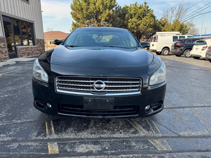 Nissan Maxima SV 2011