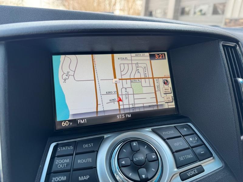 Nissan Maxima SV 2011