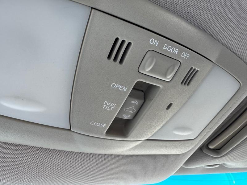 Nissan Maxima SV 2011