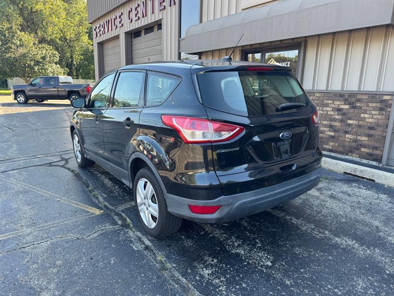 Ford Escape S FWD 2015
