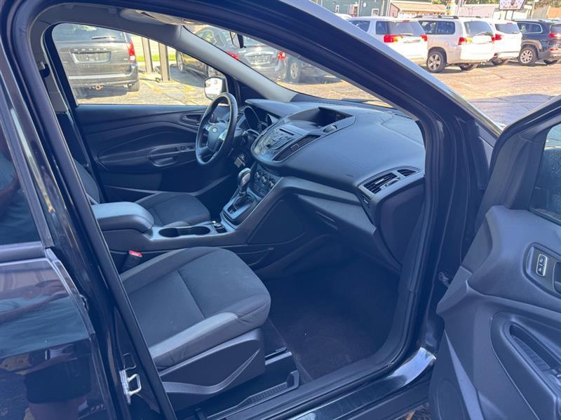 Ford Escape S FWD 2015