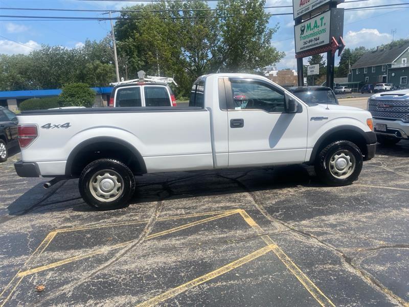 Ford F-150 XL 8-ft. Bed 4WD 2011