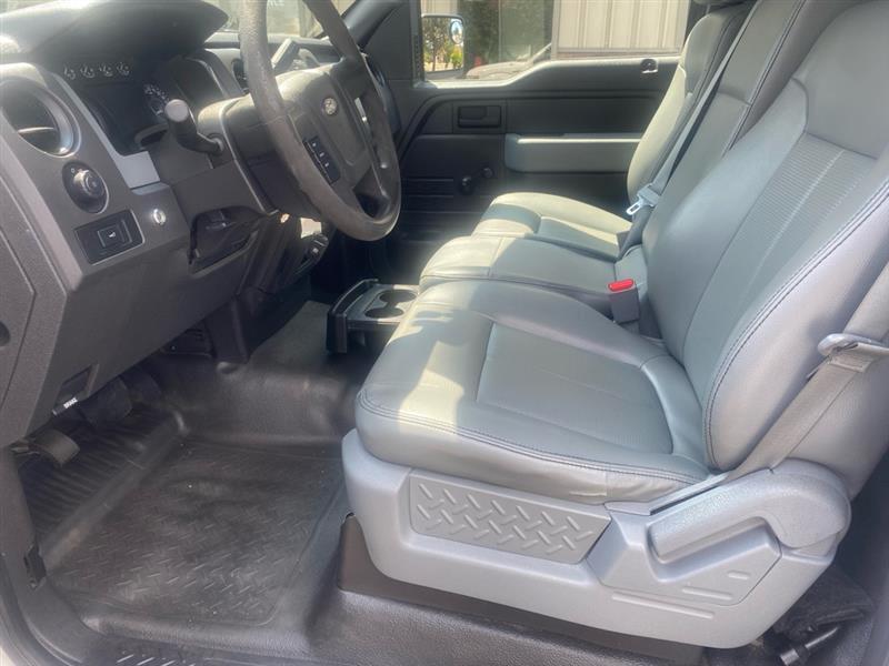 Ford F-150 XL 8-ft. Bed 4WD 2011