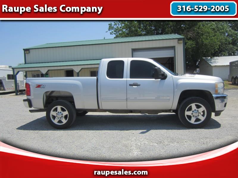 Used 2011 Chevrolet Silverado 2500HD LT Ext. Cab 4WD for Sale in Haysville KS 67060 Raupe Sales