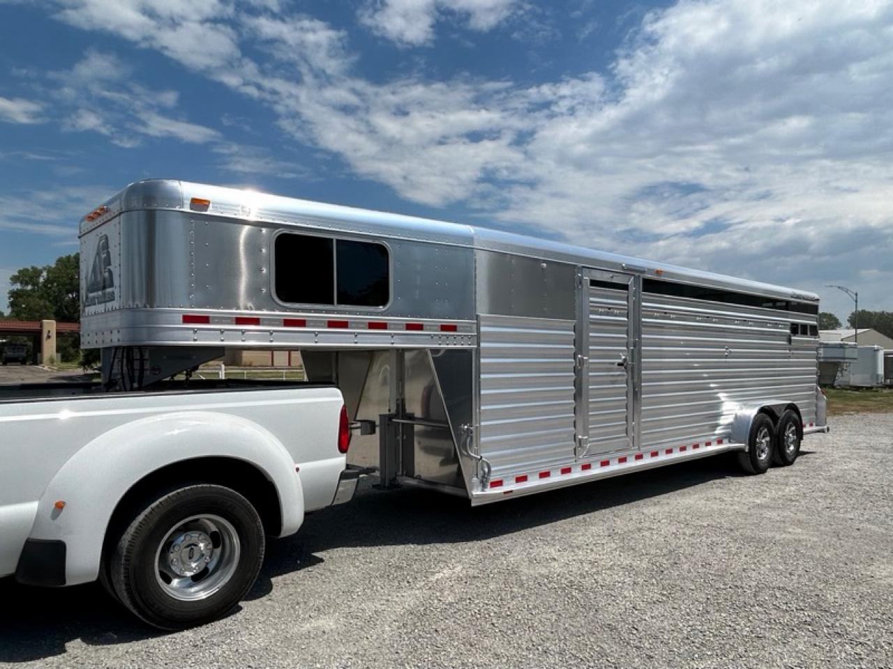 Elite Horse Trailer  2025