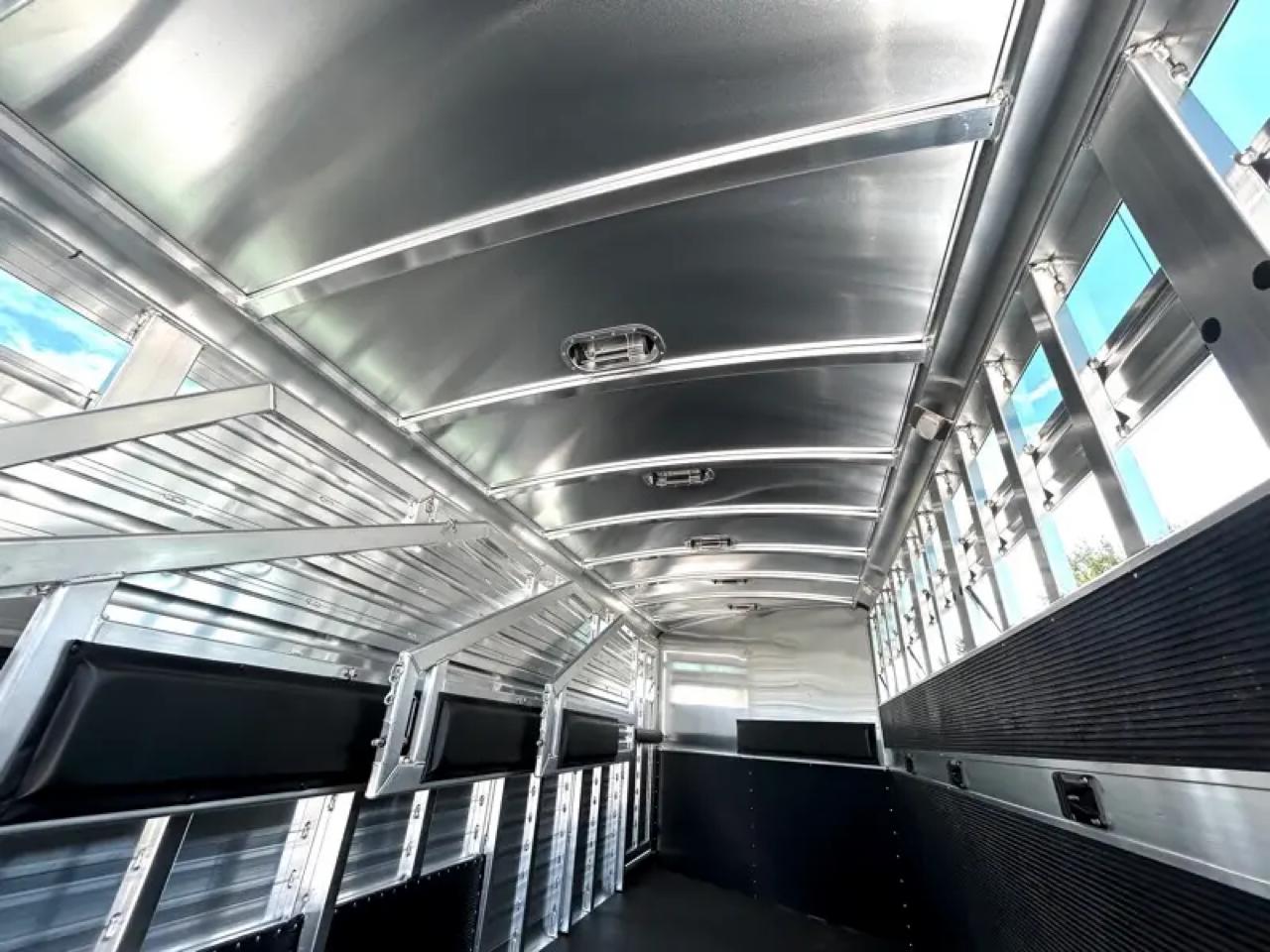 Elite Horse Trailer  2025