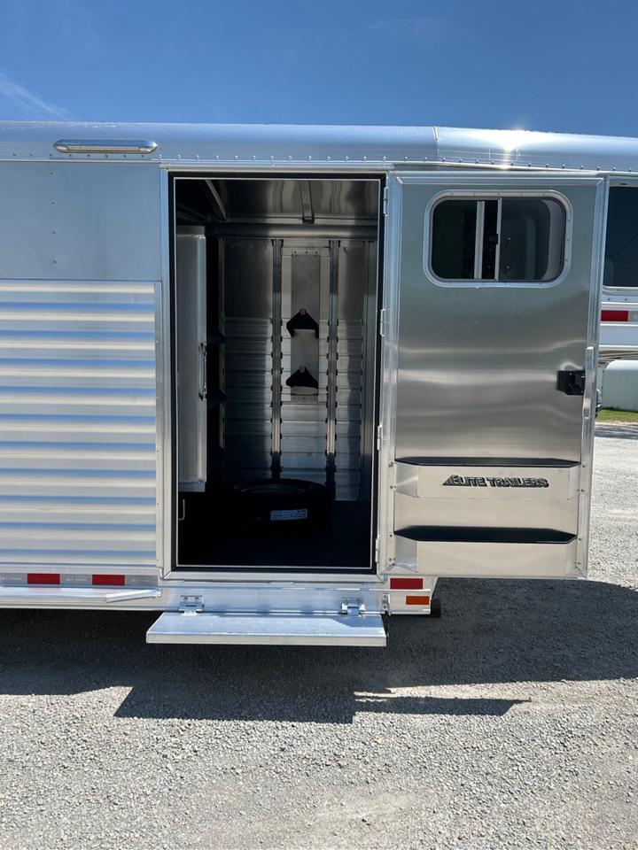 Elite Horse Trailer  2025