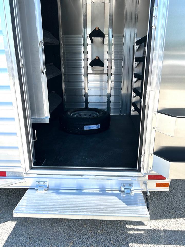 Elite Horse Trailer  2025