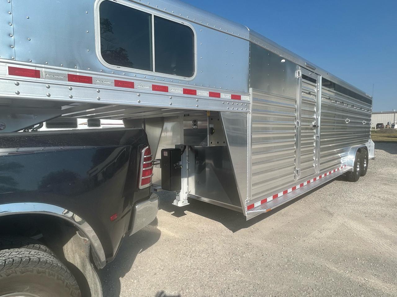 Elite Horse Trailer  2025
