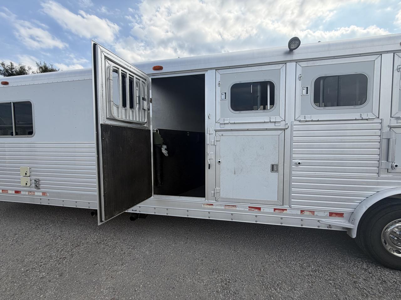 C & C Trailers Horse Trailer  2005